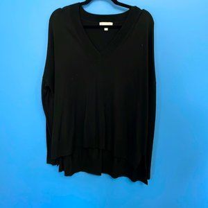 Chelsea28 Black V-neck Sweater